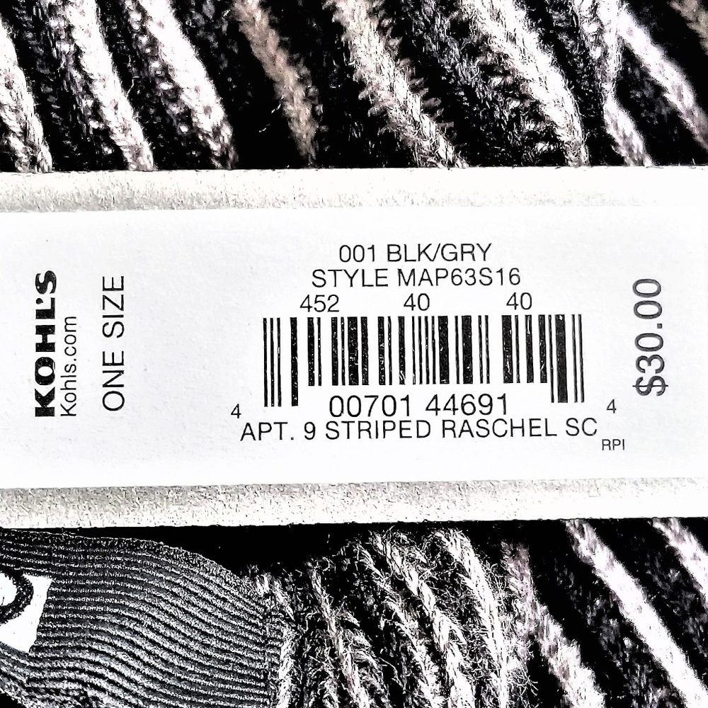 Men's Winter Scarf APT.9 Acrylic Striped NWT - Picture 3 of 4